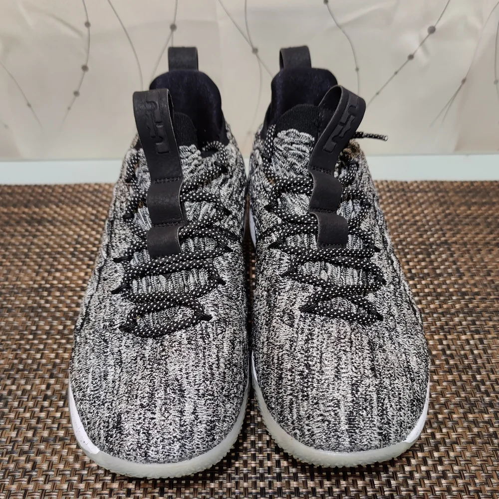 LeBron 15 Low 'Ashes' - Picture 2 of 7